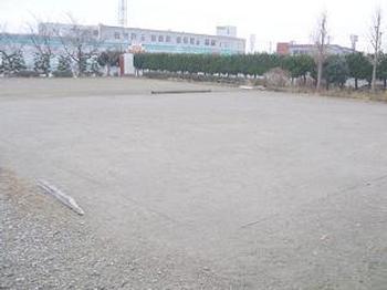 広々とした古川南部コミュニティセンターゲートボール場の写真