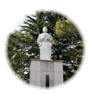 城山公園の伊達政宗公像の写真