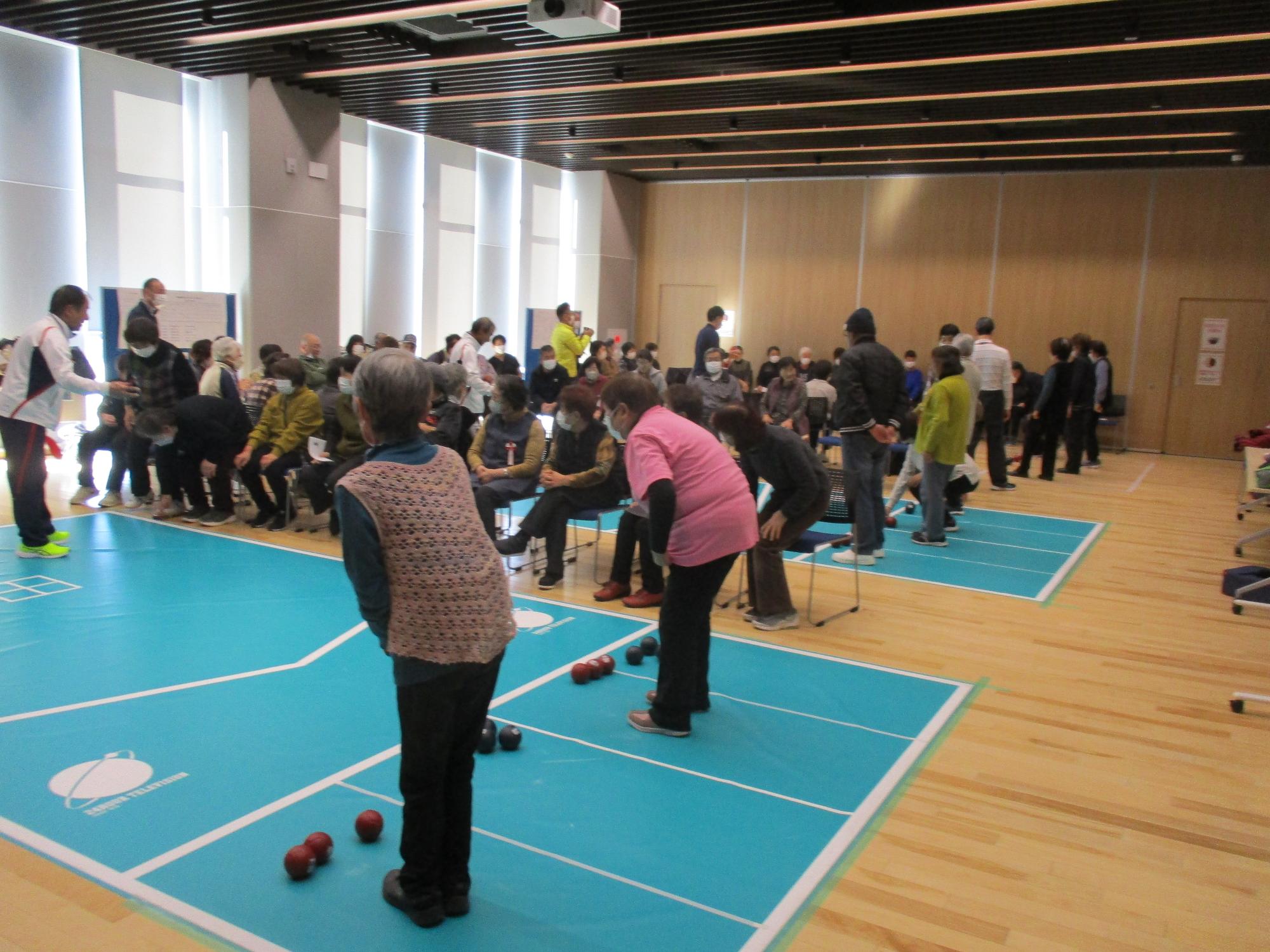 大崎健康福祉友の会ボッチャ交流大会の写真