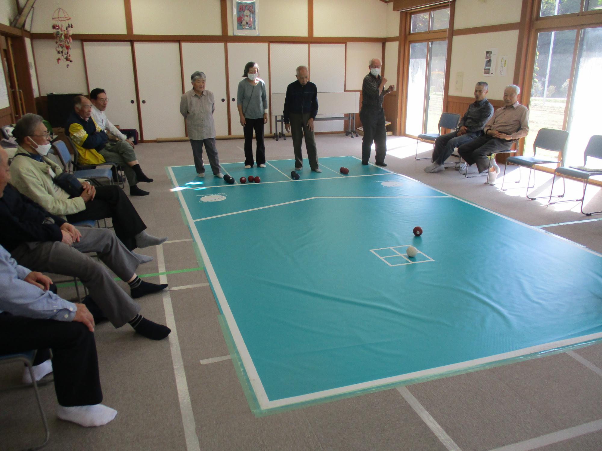 退職校長会玉造支部での活動の写真