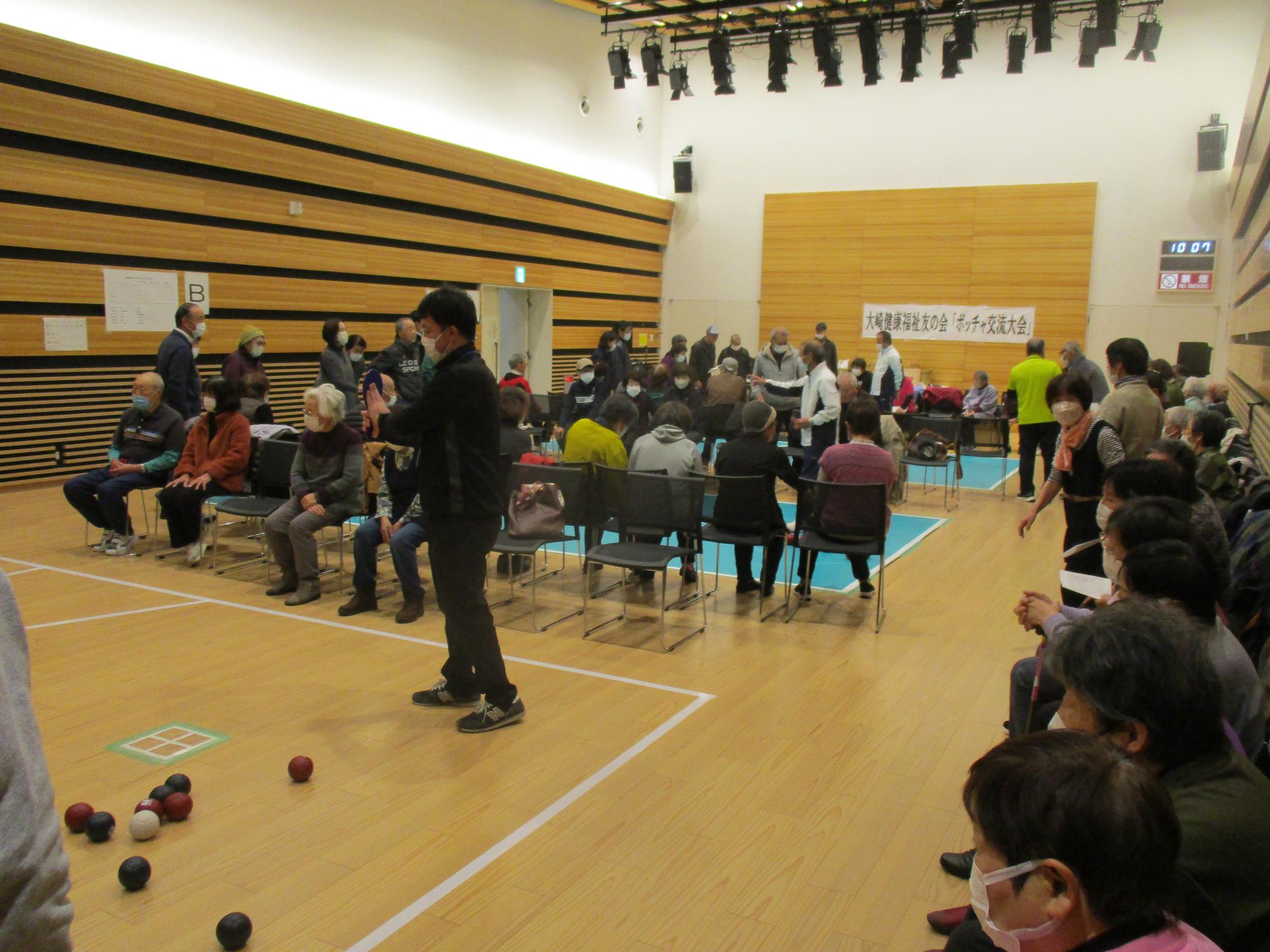 大崎健康福祉友の会第2回ボッチャ交流大会の写真1