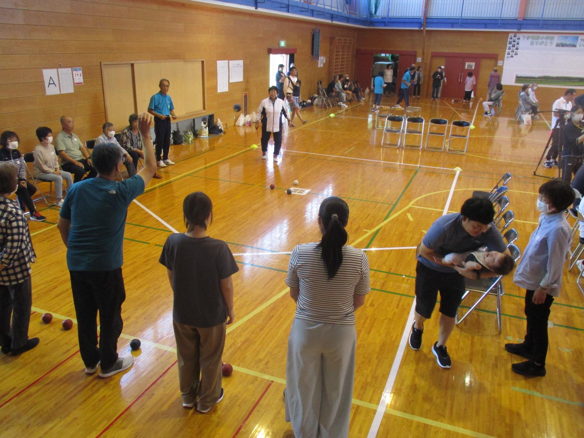 下伊場野水辺の楽校感謝のつどい「ボッチャ交流会」の写真3