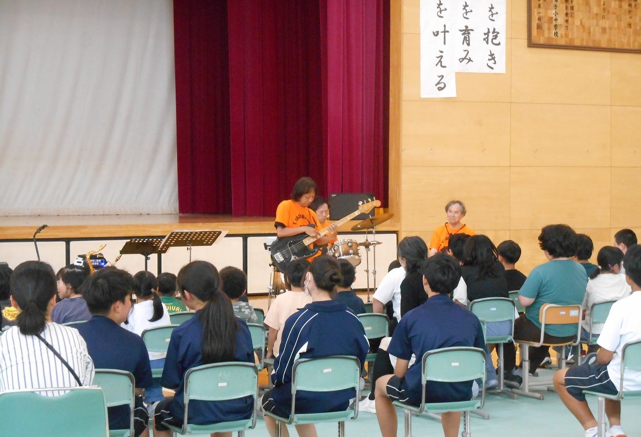 令和8年度鳴子小中学校での様子(ソロパート）