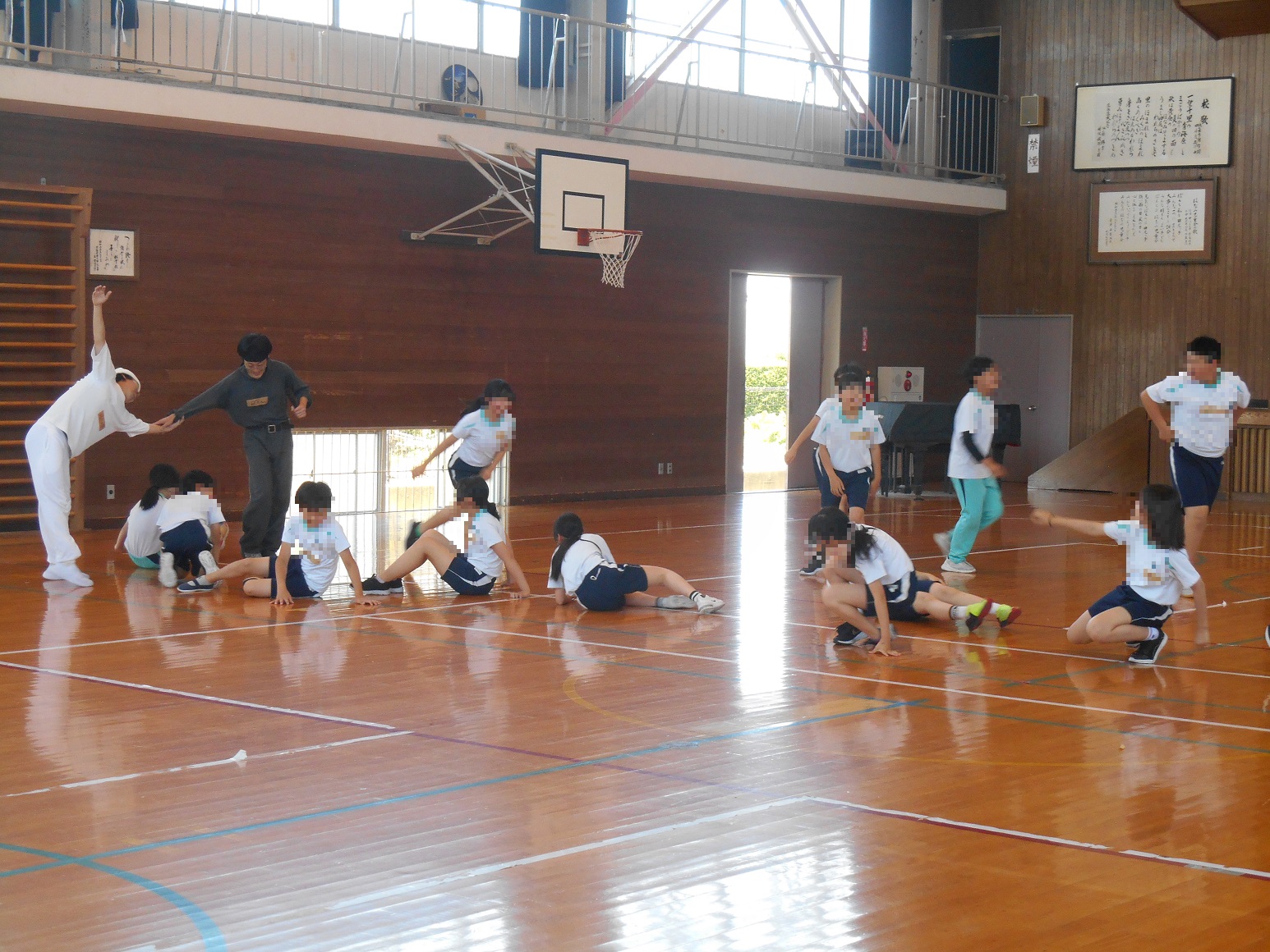 令和8年度舞台芸術アウトリーチ劇遊び田尻小学校様子